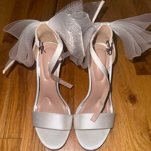 Kelly & Katie White Bow Heels